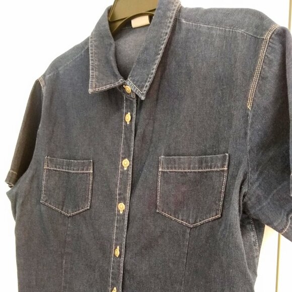 Riveted By Lee Tops - Vintage riveted by Lee women's soft denim short sleeve button down